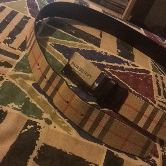 Men’s Burberry belt - Picture 3 of 3